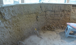 Abtragen alte Mörtelschichten
